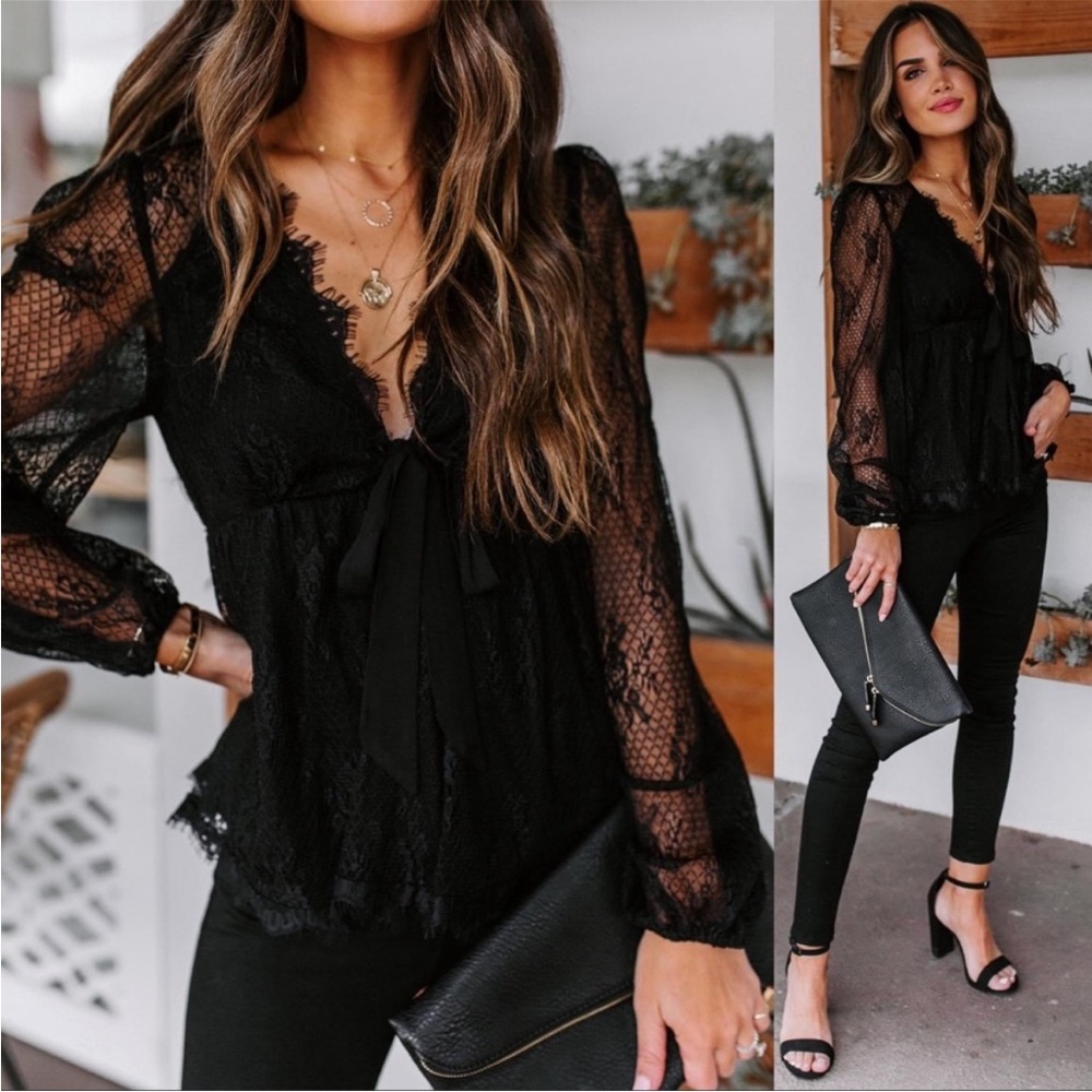 NWT Vici Britt Lace babydoll top